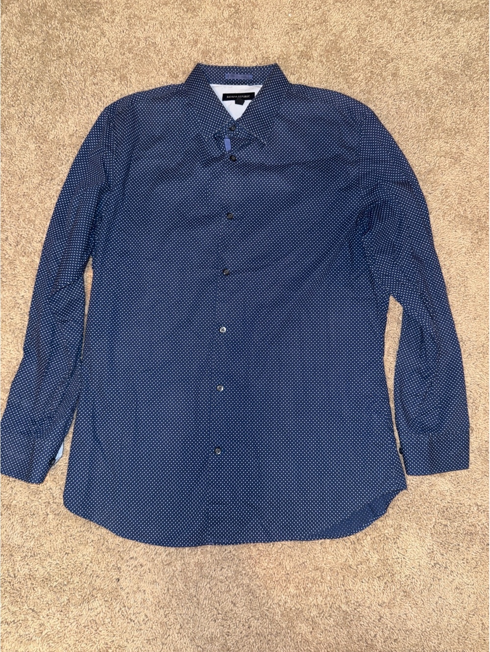 Banana Republic Men's Long Sleeve Button-Up Shirt Size L Blue with White Dots